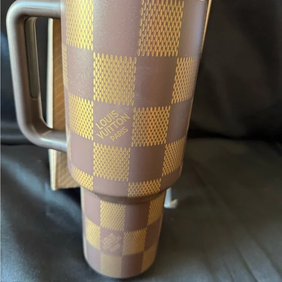 New Stanley 40oz Laser LEngravedV Brown and Gold Checkered Tumbler - Picture 6 of 8